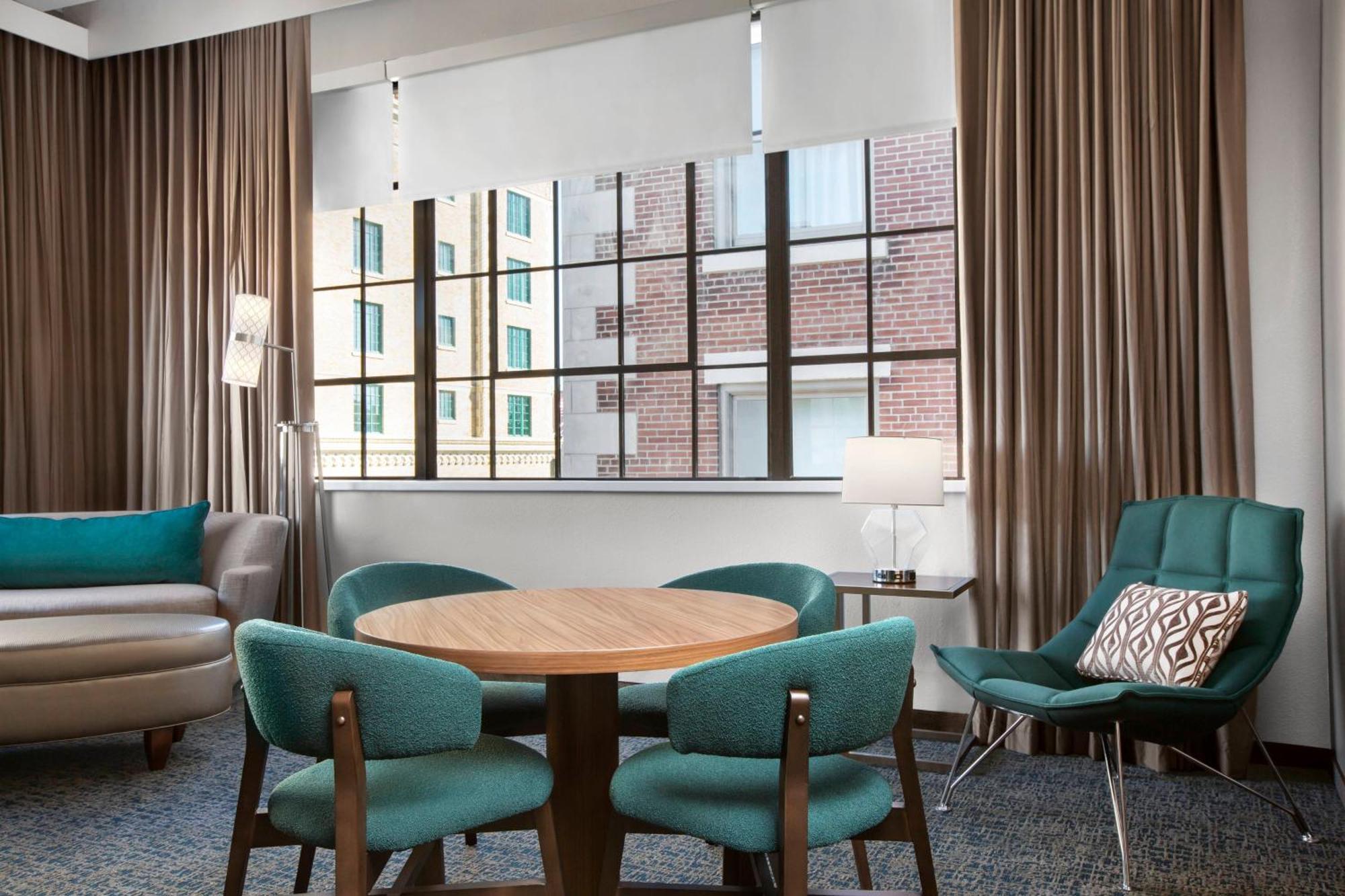 Courtyard By Marriott Cape Girardeau Downtown Hotel Exterior photo